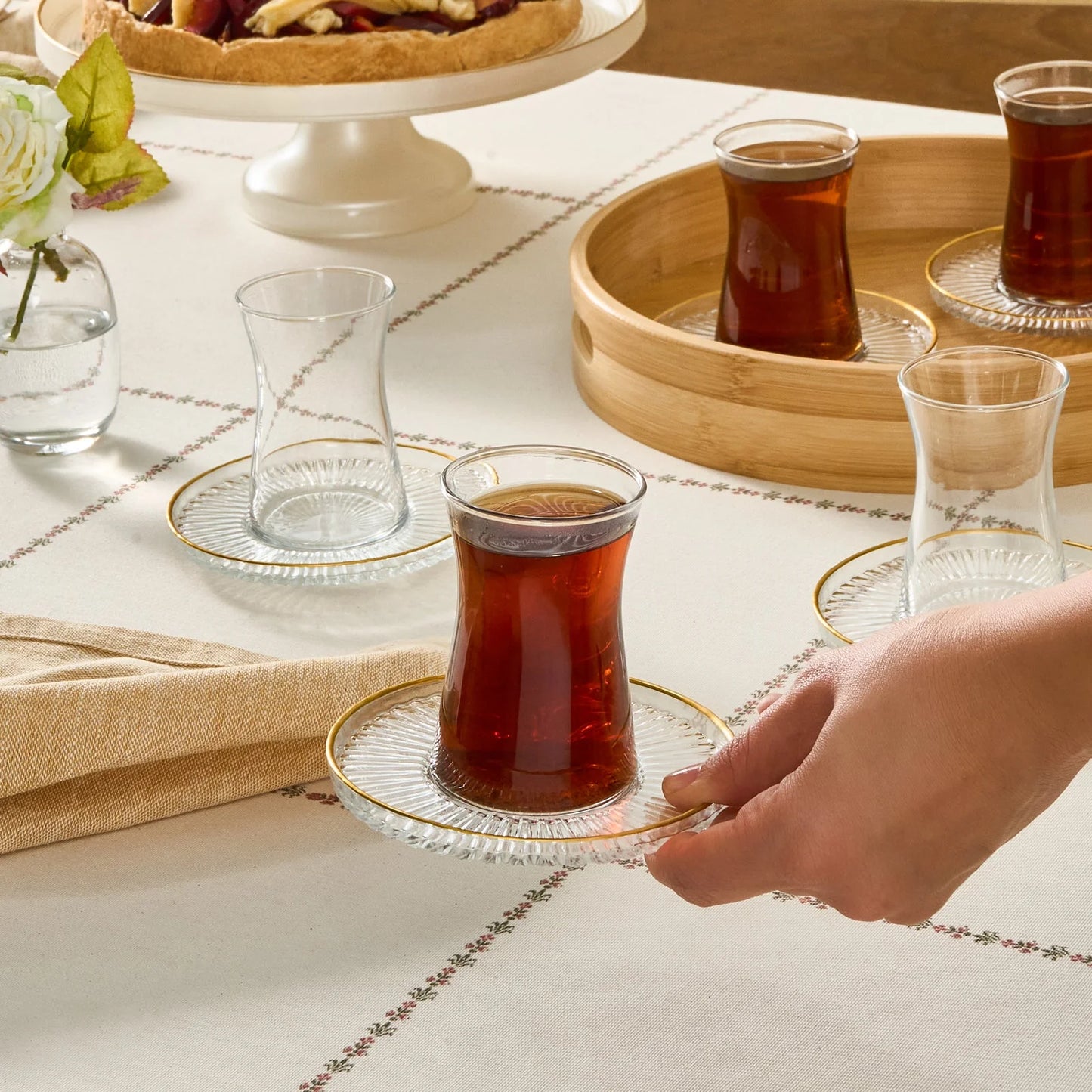 Karaca Nilüfer 12-teilige Teeset