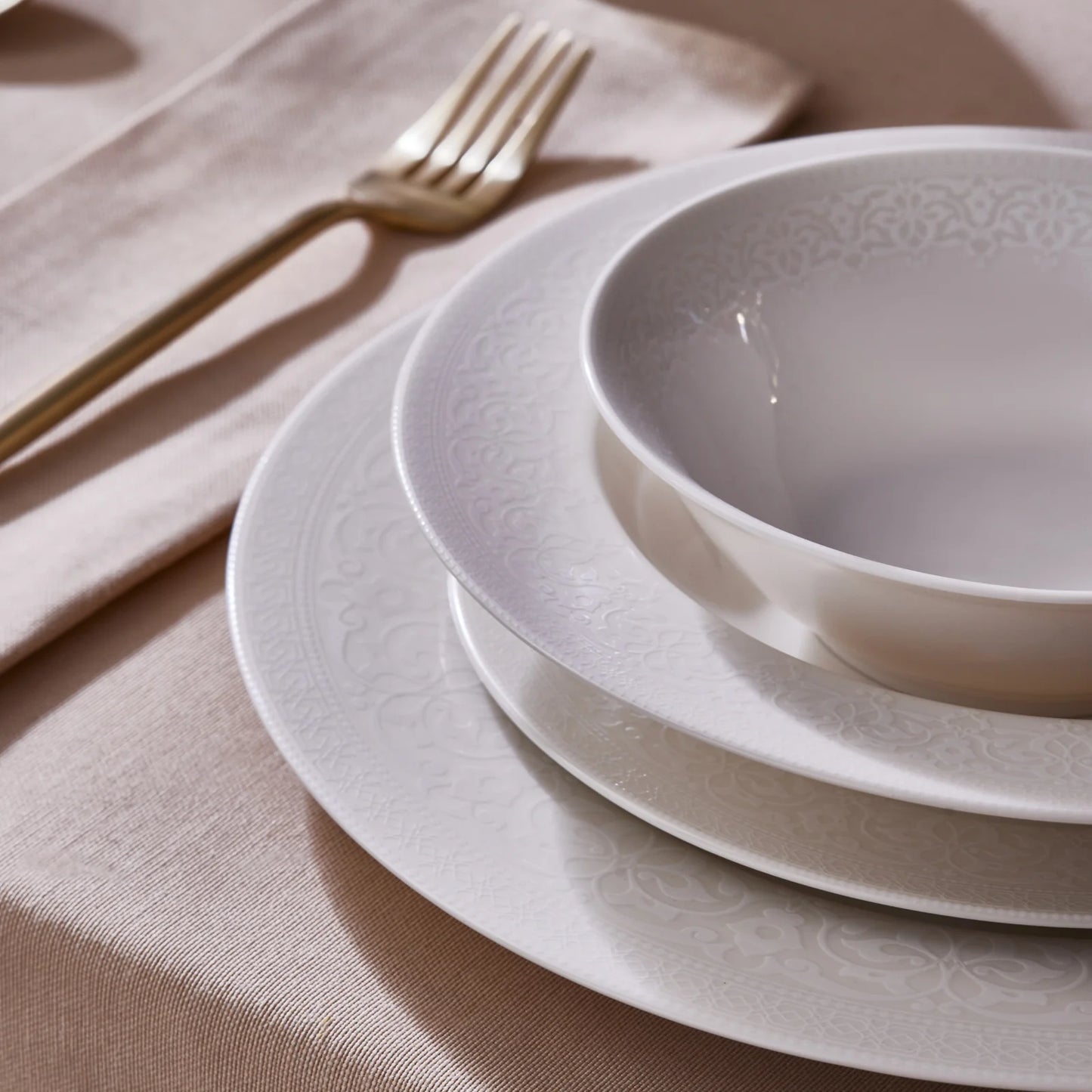 Karaca New Dome Tafelservice für 6 Personen, 24-teilig, Weiß