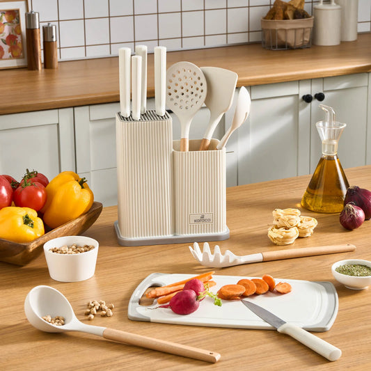 Karaca Massimo Messer, Servierbesteck und Schneidebrett-Set, Creme
