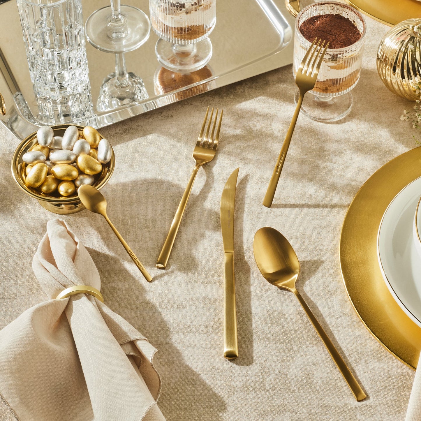 Karaca Tivoli Matte Gold 6-Personen 30-teiliges Besteckset