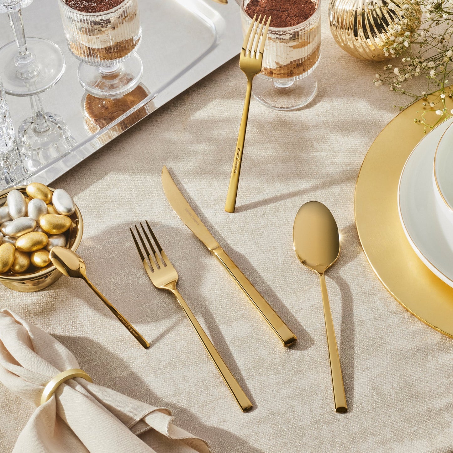Karaca Tivoli Shiny Gold 6-Personen 30-teiliges Besteckset