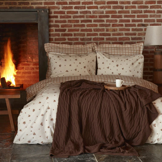 Karaca Home Lisa Bettwäsche mit Strickdecke