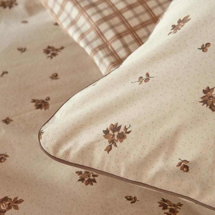 Karaca Home Lisa Bettwäsche mit Strickdecke