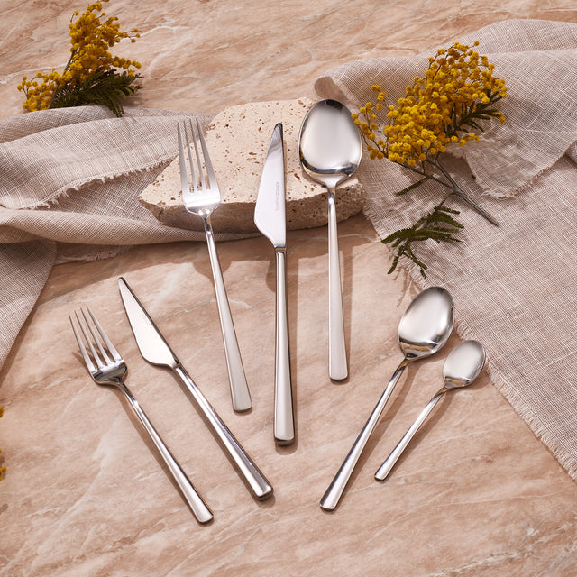 Karaca Serena 84-teilige Edelstahlbesteckset für 12 Personen, Silber