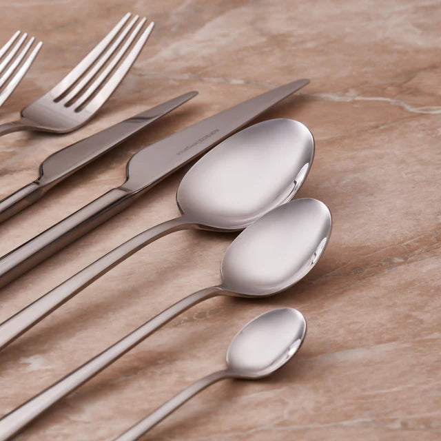Karaca Serena 84-teilige Edelstahlbesteckset für 12 Personen, Silber
